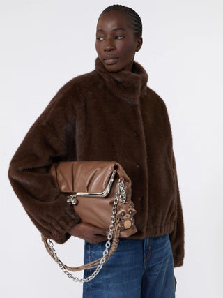 Giacca corta dalla texture soffice - MARRONE