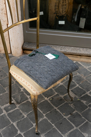 Girocollo shetland a trecce