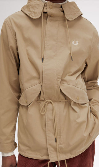 Parka corto Fred Perry sabbia