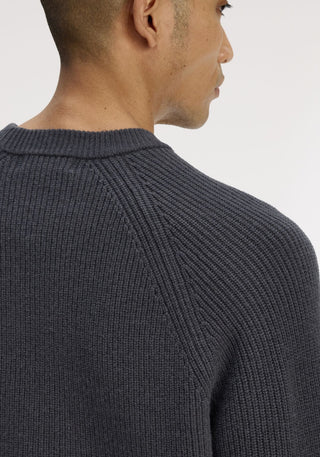 Maglione con maniche raglan in lana d'agnello