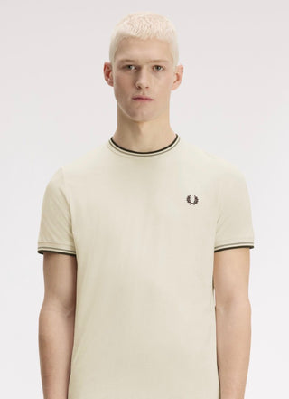 T-shirt con doppia riga