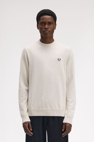 Maglione girocollo classico.